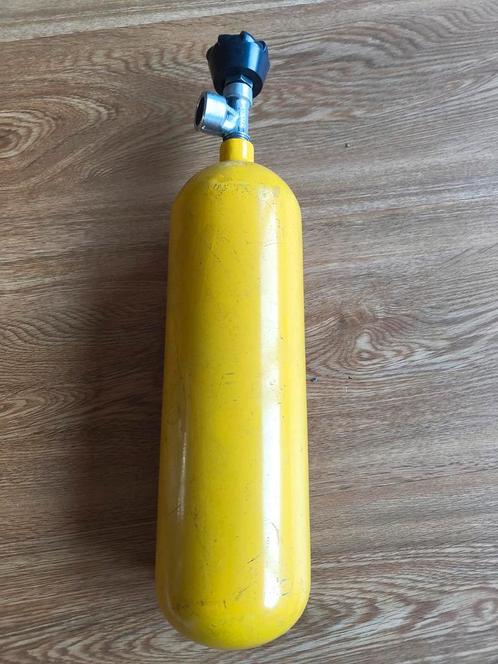 Luchtfles duikfles 2L uit keur voor pcp 200 Bar, Watersport en Boten, Duiken, Gebruikt, Duikfles, Ophalen of Verzenden