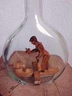 Antieke glazen fles met houten man en wijnvat volkskunst, Antiek en Kunst, Antiek | Glas en Kristal, Ophalen of Verzenden