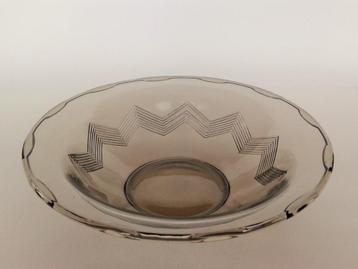Schaal Persglas Bohemen Art Deco beschikbaar voor biedingen