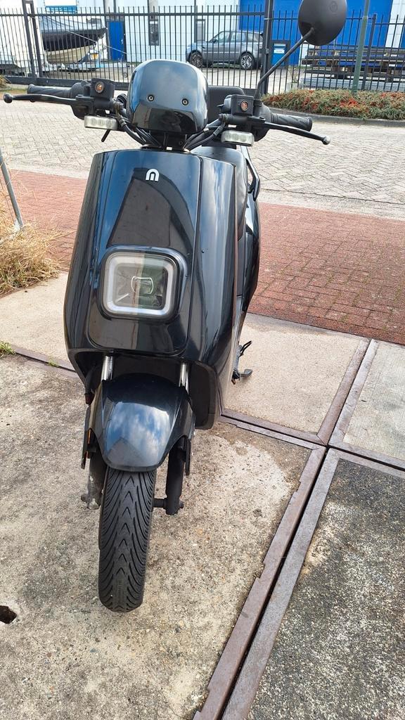 Onderdelen monasso elektrische scooter accu, Fietsen en Brommers, Brommeronderdelen | Scooters, Zo goed als nieuw, Overige merken