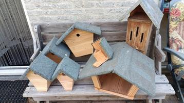 Vogelhuis Vogelhuisje Voerplatea Pindakaashuis Insectenhotel beschikbaar voor biedingen