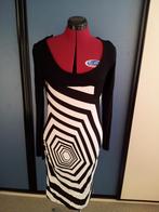 Aparte Pop Art Jurk maat 38/40, Ophalen of Verzenden, Zo goed als nieuw, Maat 38/40 (M), Zwart
