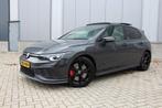 Volkswagen Golf 8 GTI Clubsport 300PK  LEDER/PANO/H-UP/ VOL!, Auto's, Volkswagen, USB, 4 cilinders, Bedrijf, Golf