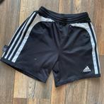 adidas short korte trainingsbroek 158, Broek, Adidas, Ophalen of Verzenden, Zo goed als nieuw