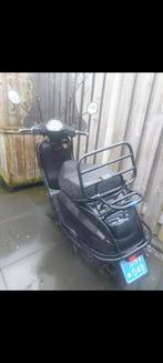 Opvallend mooie zwarte AGM scooter te koop., Ophalen, Gebruikt, Overige typen, Overige merken