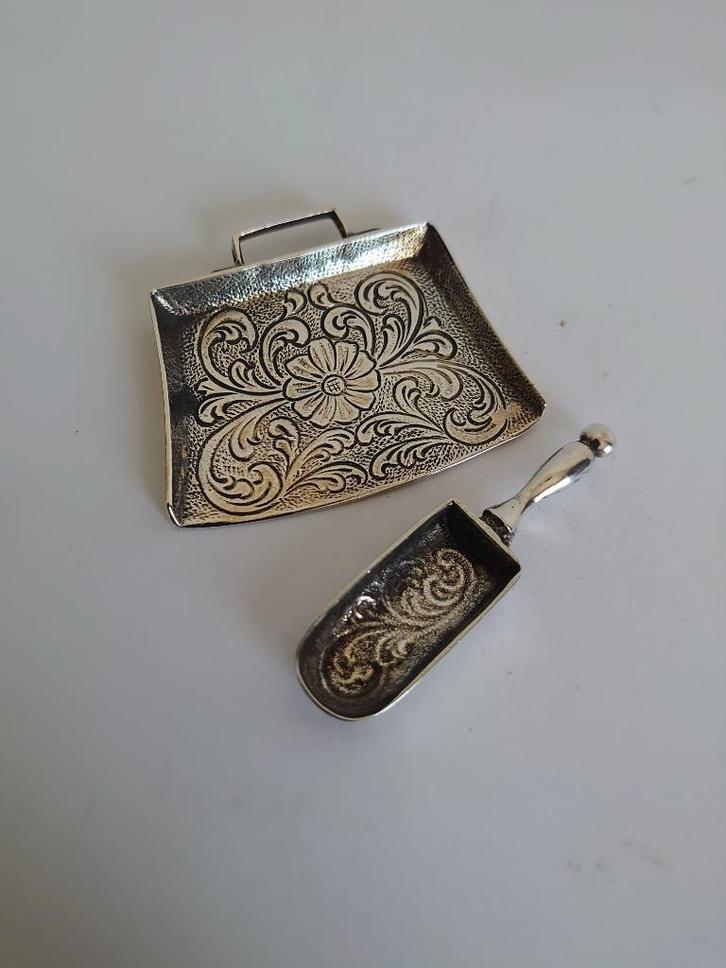 Miniatuur asschep met stofblik - zilver 835, Antiek en Kunst, Antiek | Goud en Zilver, Zilver, Ophalen of Verzenden