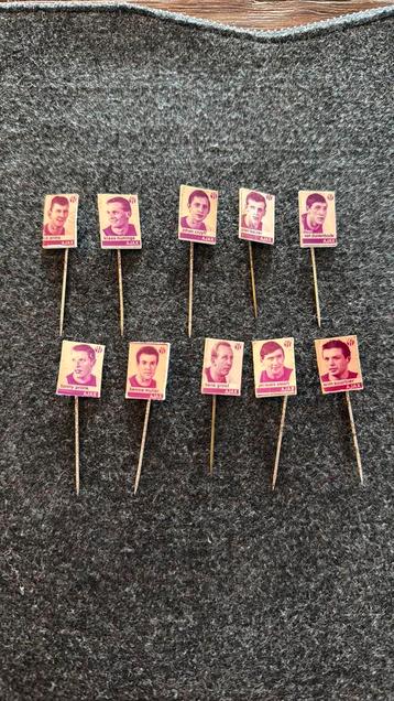 Vintage Ajax voetbalspeldjes beschikbaar voor biedingen