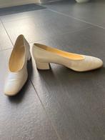 Trouwschoenen, lichte glans, maat 40, Kleding | Dames, Trouwkleding en Trouwaccessoires, Ophalen of Verzenden, Zo goed als nieuw