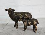 SCHAAP MET 2 LAMMETJES / bronzen beeld, Ophalen of Verzenden, Nieuw, Boerderijdier, Beeldje of Figuurtje