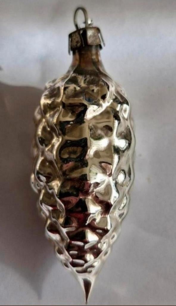 Oude Kerstbal Dennenappel, Diversen, Kerst, Zo goed als nieuw, Ophalen of Verzenden