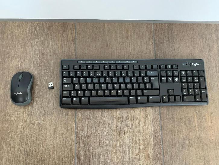 Logitech wireless keyboard K270 en muis M185 2044LZM0CU08, Computers en Software, Toetsenborden, Ophalen of Verzenden