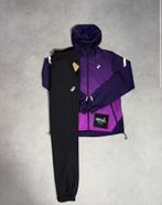 paars met zwart asics trainingspak S/XL, Ophalen of Verzenden, Nieuw, Maat 56/58 (XL)
