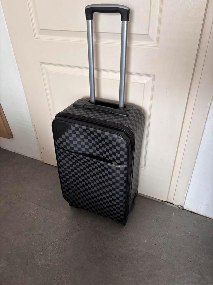 Trolley, Sieraden, Tassen en Uiterlijk, Koffers, Zo goed als nieuw, Hard kunststof, Ophalen of Verzenden