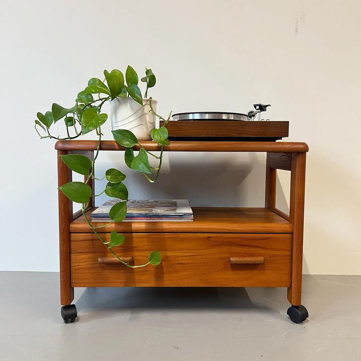 - Vintage TV / audiomeubel •Møbelfabrikken Toften• -, Huis en Inrichting, Kasten | Televisiemeubels, Gebruikt, Minder dan 100 cm