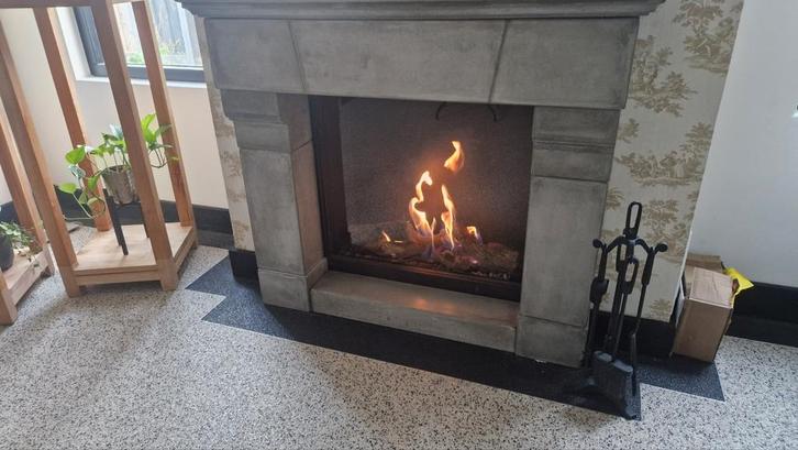 Mooie inbouw gashaard met schouw, Huis en Inrichting, Haarden, Zo goed als nieuw, Gashaard, Ophalen