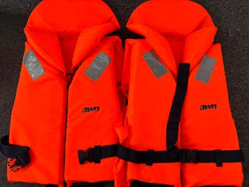 2 x AWN reddingsvesten zwemvest 1x 70-80 & 80 - 120 kg 100N beschikbaar voor biedingen