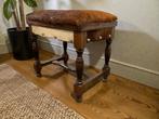 vintage bijzettafel / krukje / stoel met koeienvel, Ophalen