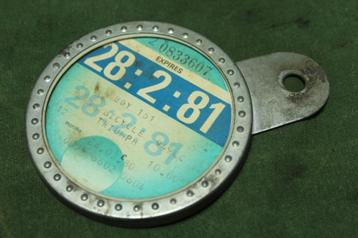 Tax Disk holder belastingplaat houdern motorfiets UK beschikbaar voor biedingen
