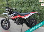 Rieju MRT SM 50 RACING E5+ Wit / Rood NIEUW BETAAL met in3, Gebruikt, Info@rieju.nl, 49 cc, R
r  r