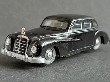 Mercedes Benz 300 zwart 1:55 Siku Plastik v001 Pol