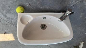 Wasbak - Wastafel Wc - Wasbakje voor Toilet beschikbaar voor biedingen