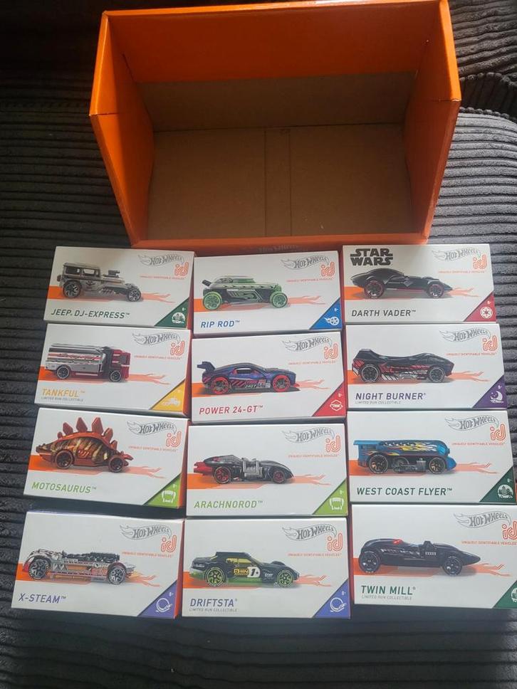 Hot Wheels id Display - 12 Stuks Nieuw & Verzegeld, Hobby en Vrije tijd, Modelauto's | Overige schalen, Nieuw, Ophalen of Verzenden