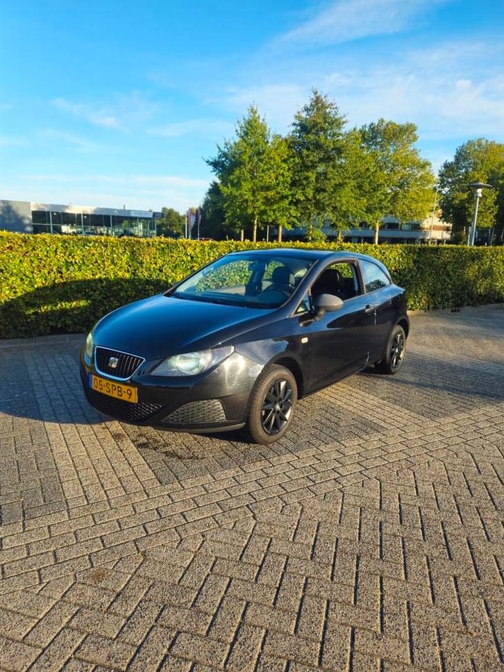 Seat Ibiza 1.2 51KW 2011 Zwart - Nieuwe APK, Auto's, Seat, Particulier, Ibiza, Benzine, B, Hatchback, Handgeschakeld, Origineel Nederlands