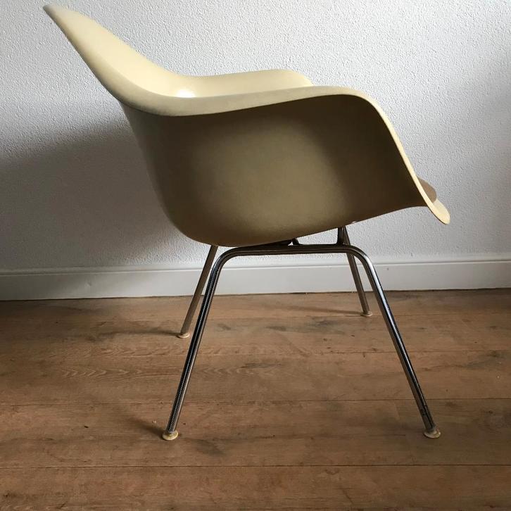 Herman Miller Eames LAX SAX Fiberglass chair fauteuil, Huis en Inrichting, Fauteuils, Gebruikt, Stof, 50 tot 75 cm, Ophalen