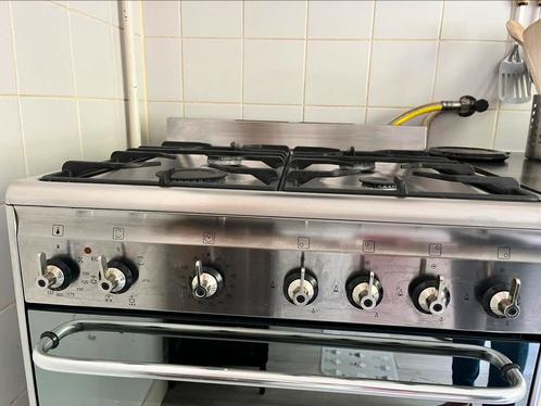 Smeg CX61GMXNLK gas fornuis met 4 branders, rvs, Witgoed en Apparatuur, Fornuizen, Zo goed als nieuw, Vrijstaand, Gas, 5 kookzones of meer