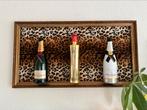Schilderij met moët flessen en au vodka, Ophalen of Verzenden