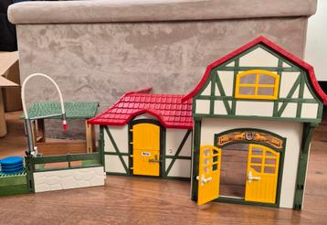 Heel veel Playmobil Spirit Country paarden stallen enz. beschikbaar voor biedingen