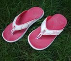 rode Zori-slippers, maat 7 (39), Slippers, Ophalen of Verzenden, Zo goed als nieuw, Rood