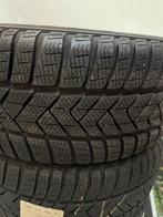 Winterbanden 235/45 R18 Tesla Model 3 - Zo Goed Als Nieuw!, Auto-onderdelen, Banden en Velgen, Ophalen, 18 inch, Gebruikt, Winterbanden