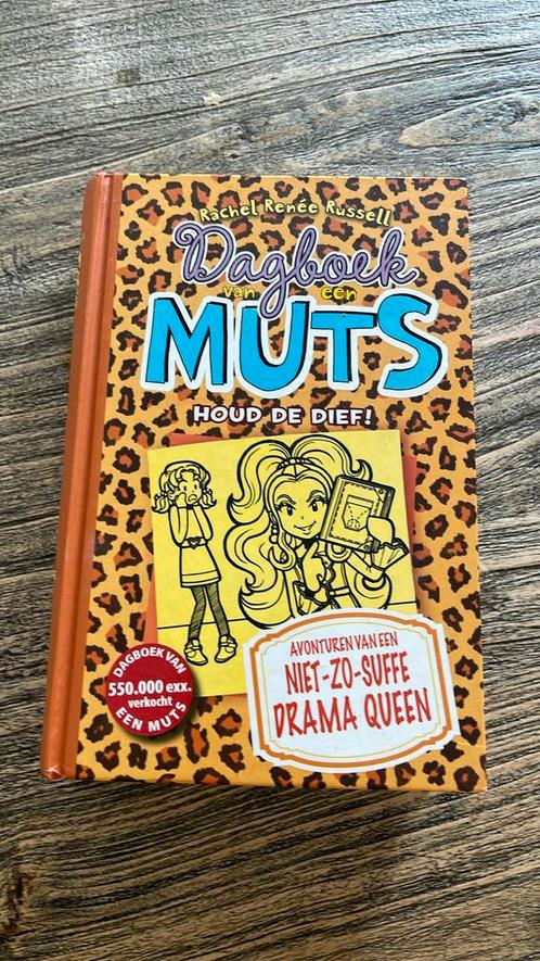 Rachel Renée Russell - Houd de dief!, Boeken, Kinderboeken | Jeugd | 10 tot 12 jaar, Zo goed als nieuw, Ophalen of Verzenden