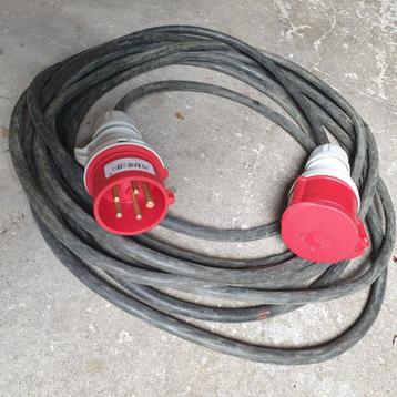 3 fase verlengkabel 10 m, 16A, 5 x1,5mm, met nieuwe stekkers beschikbaar voor biedingen