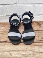 Castaner - Mooie leren sandalen maat 37 - Nieuw €150, Kleding | Dames, Schoenen, Nieuw, Sandalen of Muiltjes, Blauw, Castaner