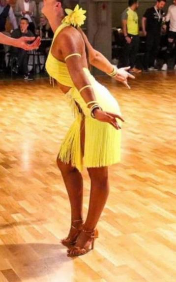 Fluor yellow latin dress for sale beschikbaar voor biedingen