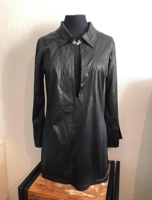 Vintage retangle black zwart wetlook blouse, Kleding | Dames, Blouses en Tunieken, Zo goed als nieuw, Maat 38/40 (M), Zwart, Verzenden