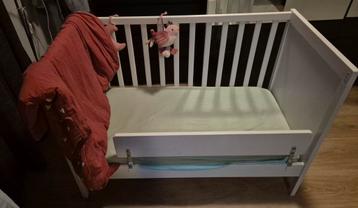 IKEA Sundvik Babybed/Instapbed + Valrek beschikbaar voor biedingen