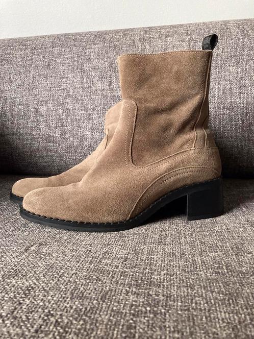 PIEDI NUDI Bruin Suède Laars maat, Kleding | Dames, Schoenen, Zo goed als nieuw, Lage of Enkellaarzen, Bruin, Ophalen of Verzenden