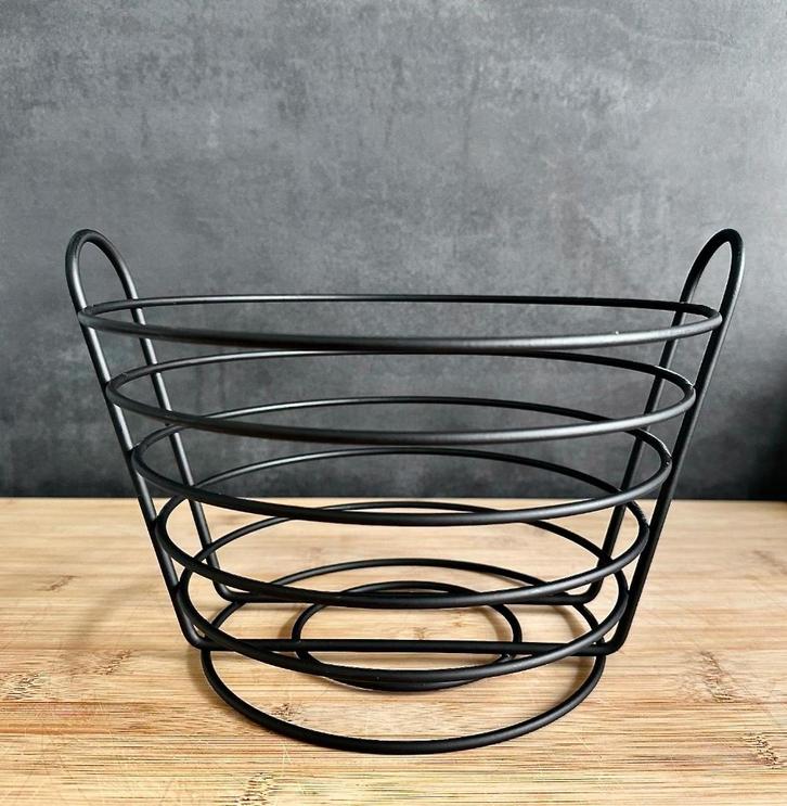Stalen Fruitmand - zwart 25x18cm, Huis en Inrichting, Woonaccessoires | Schalen en Manden, Nieuw, Mand, Rond, Overige materialen