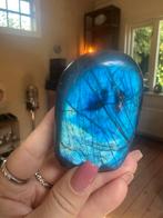 Super leuke labradoriet sculptuur | full flash, Verzamelen, Mineralen en Fossielen, Ophalen of Verzenden, Mineraal