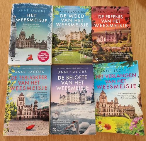 De complete serie van Het Weesmeisje !, Boeken, Chicklit, Nieuw, Ophalen of Verzenden