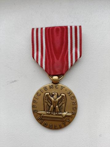 Us good conduct medal (2) beschikbaar voor biedingen