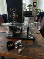 Whiskey karaf geweer met glazen en accessoires, Ophalen of Verzenden, Zo goed als nieuw