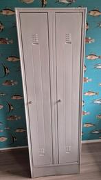 Metalen kledingkast / lockerkast grijs, Huis en Inrichting, Kasten | Lockerkasten, Ophalen, Zo goed als nieuw