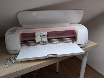 Te koop aangeboden Cricut Maker beschikbaar voor biedingen