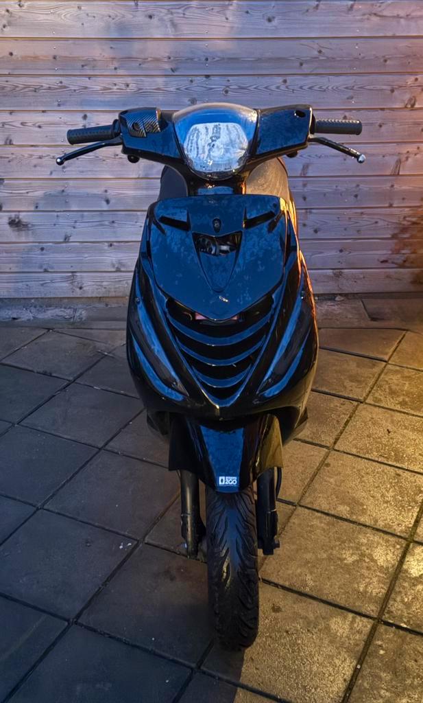 Zip Iget 2018 Brom 7k km stand, Fietsen en Brommers, Snorfietsen en Snorscooters, Zo goed als nieuw, Piaggio, Benzine, Ophalen of Verzenden