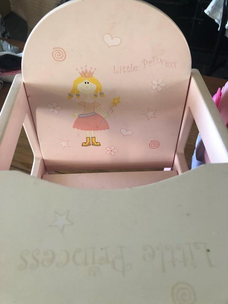 Poppen Kinderstoel, Kinderen en Baby's, Speelgoed | Poppen, Gebruikt, Overige typen, Ophalen of Verzenden