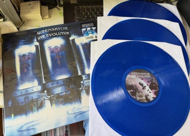 Queensryche - Live Evolution 3lp, blauw vinyl, nieuw, Cd's en Dvd's, Vinyl | Hardrock en Metal, Nieuw in verpakking, Ophalen of Verzenden